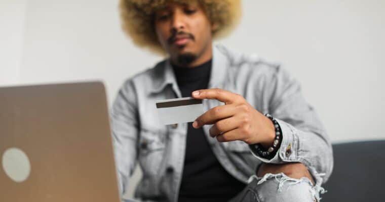 How Proper Organisation of Your Financial Life Could Make Managing Debts Simpler