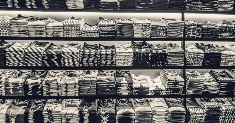 The financial benefits of bulk personalised T-shirt orders